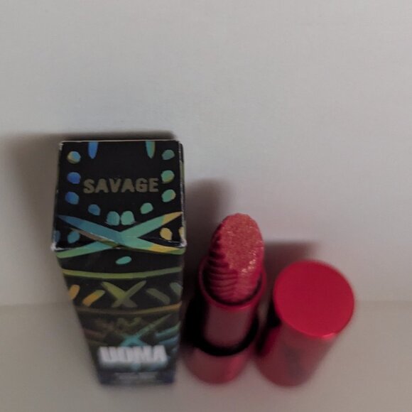 UOMA Black Magic Hypnotic Impact High Shine Lipstick - Savage - Picture 2 of 2